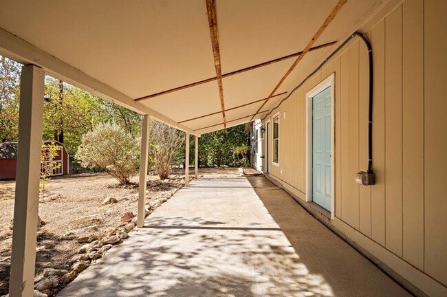 Building Photo - 6709 Tampa Cove