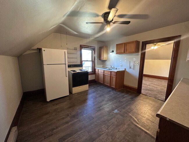 Building Photo - 1315/1317 Cleveland Avenue