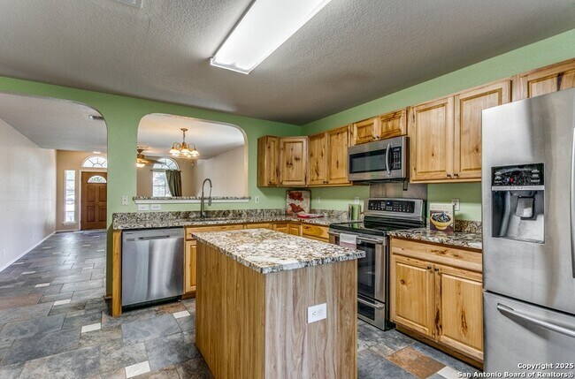 Building Photo - 8227 Maloy Manor