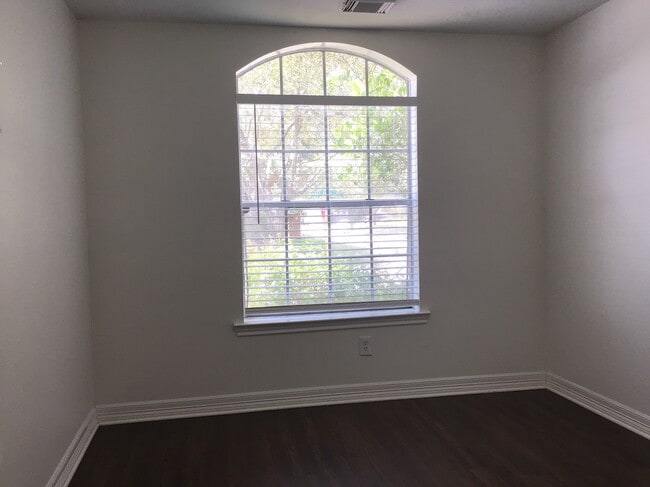 Building Photo - 16303 Mango Ridge Ct
