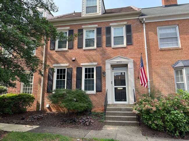 Building Photo - 6683 McLean Dr