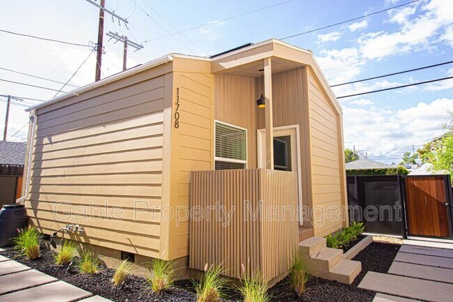 Building Photo - 11708 Albers St