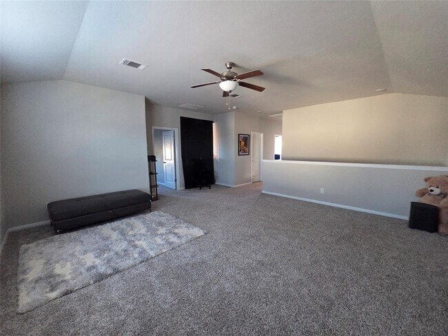 Building Photo - 300 Windy Reed Rd