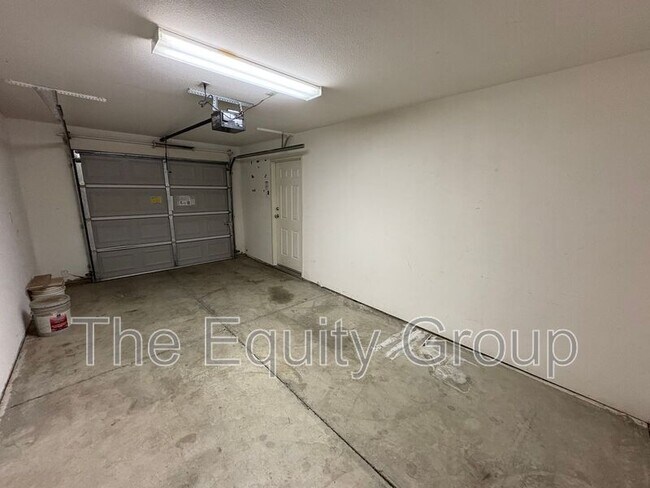 Building Photo - 3933 W Cecil Ave