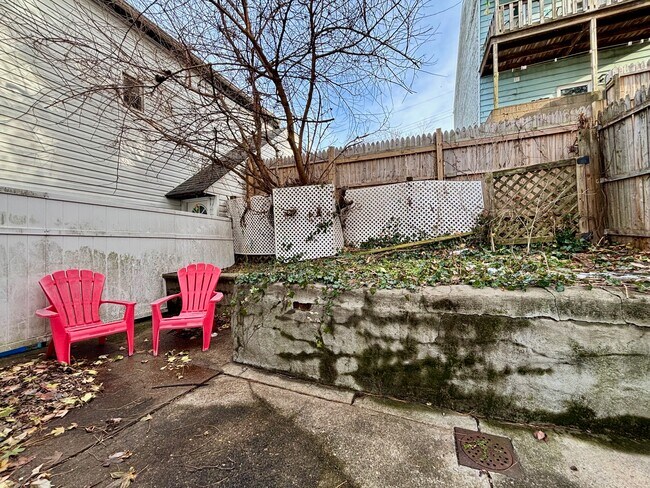 Building Photo - 21 Kosciusko Way