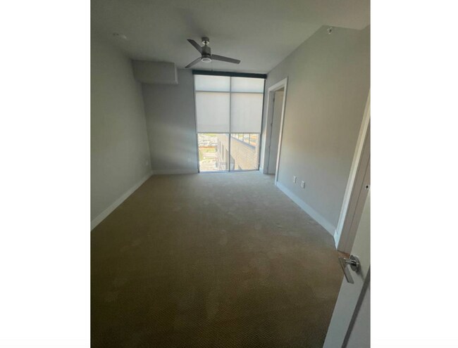 Building Photo - 1045 Lincoln St