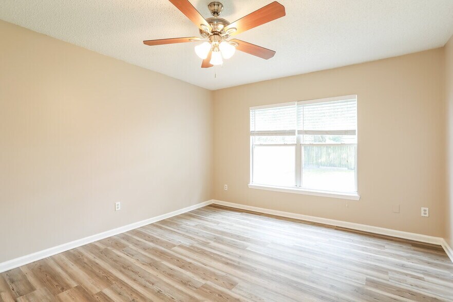 Building Photo - 9366 Daniel's Mill Dr
