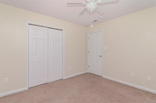 Building Photo - 9001 Cocos Path