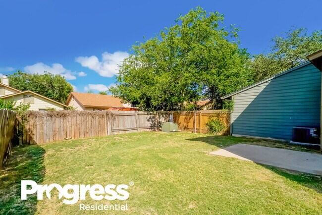 Building Photo - 8409 Forest Ridge Dr