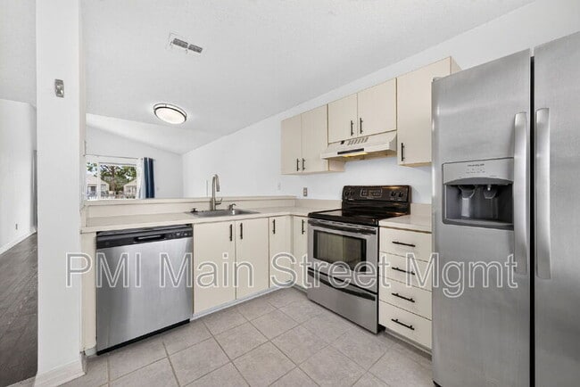 Building Photo - 2512 Woodgate Blvd