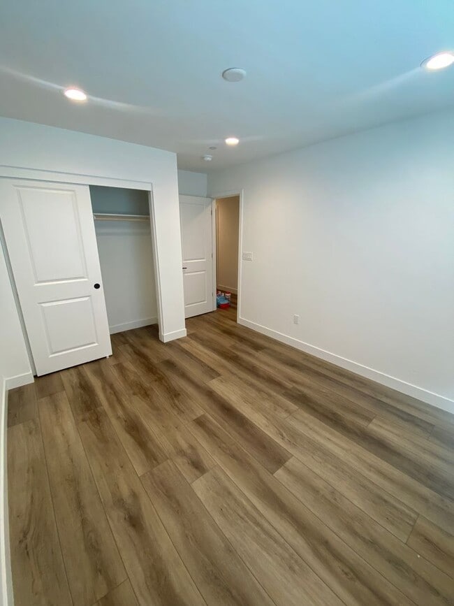 Building Photo - Stunning, brand new 3BD/2.5BA home in Righetti Ranch