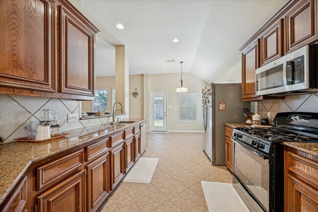 Building Photo - 5019 Peabody Hill Ln