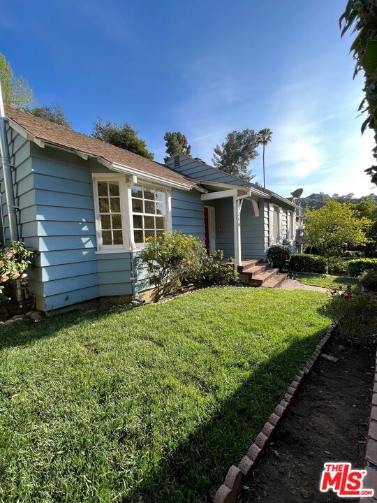 Building Photo - 3246 Benda St