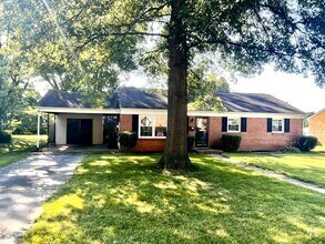 Building Photo - Single Level Home in Bridgewater