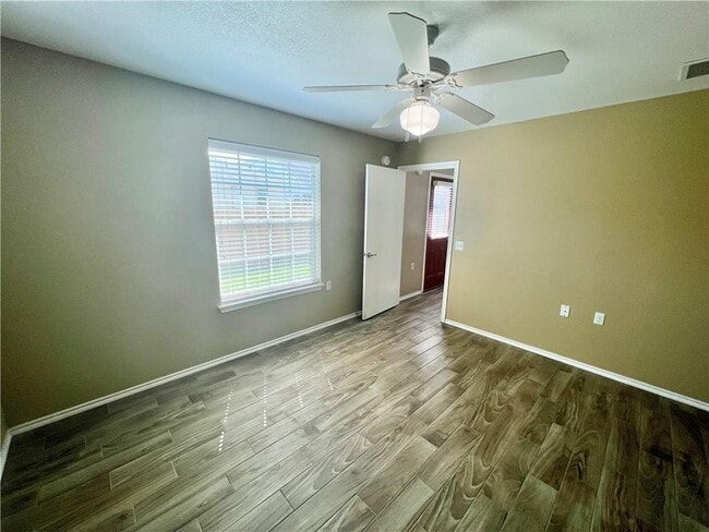 Building Photo - 7813 Duber Ln