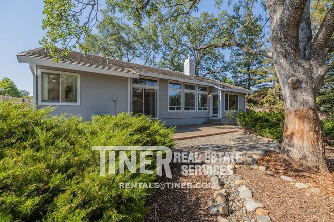 Building Photo - 180 Briggs Ranch Dr