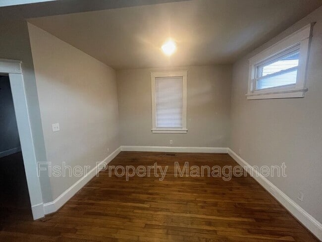 Building Photo - 1514 Bainbridge St