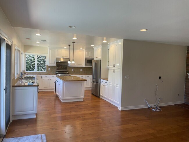 Building Photo - 3246 Medicine Bow Ct