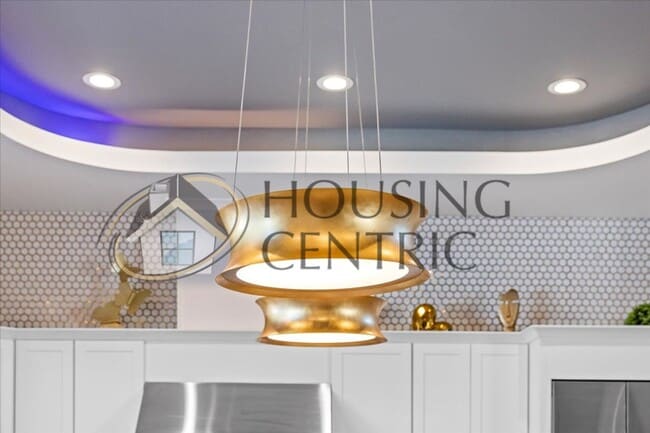 Building Photo - Breathtaking Luxury Custom Rental in Guard Gated Serrano Golf Community!!