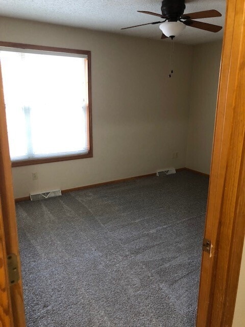 Building Photo - Ranch House