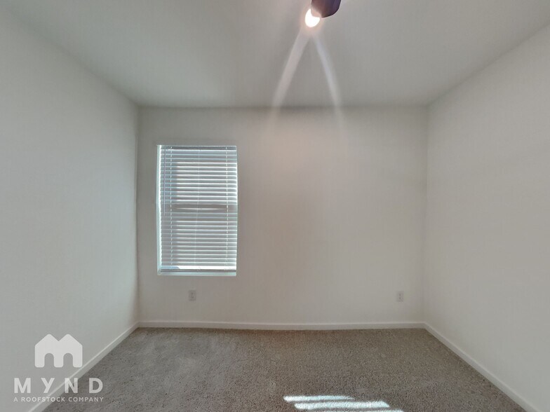 Building Photo - 1037 Calley Pear Trl