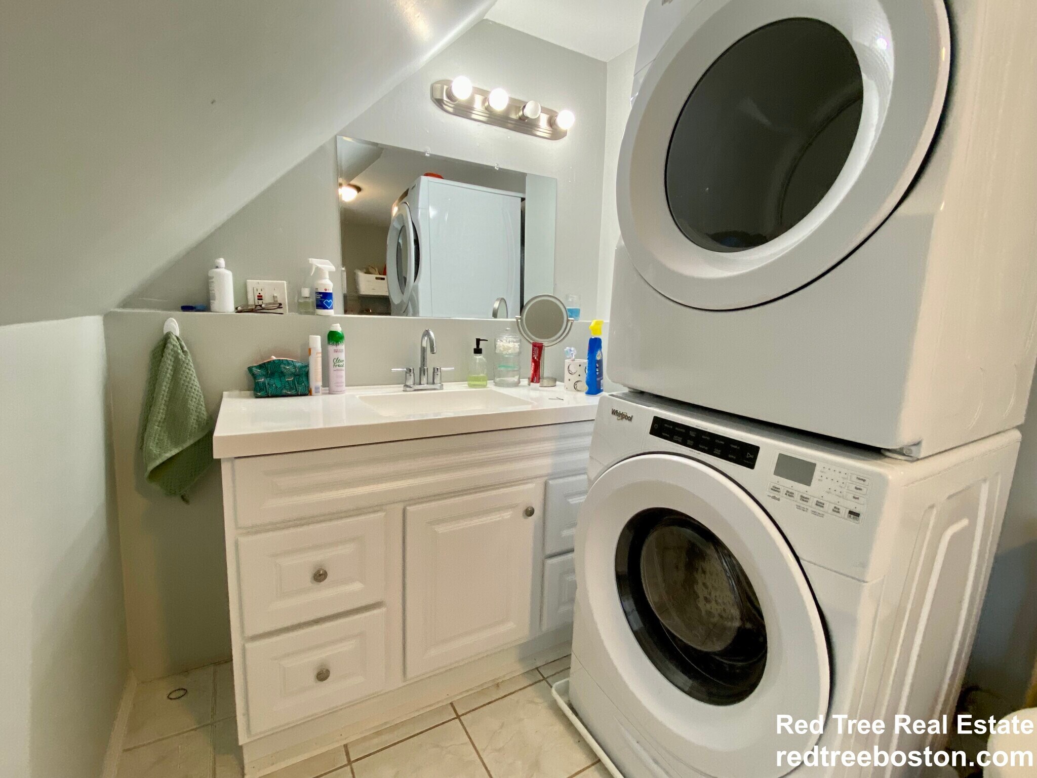 Building Photo - 3142 Washington St