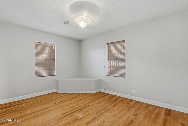 Building Photo - 2515 Arizona Ave