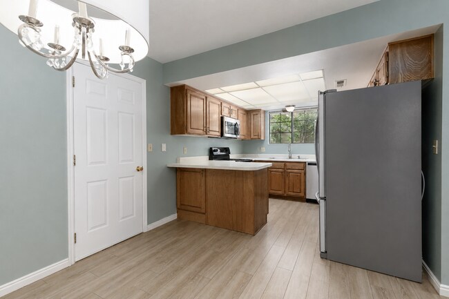 Building Photo - 55 W 400 S
