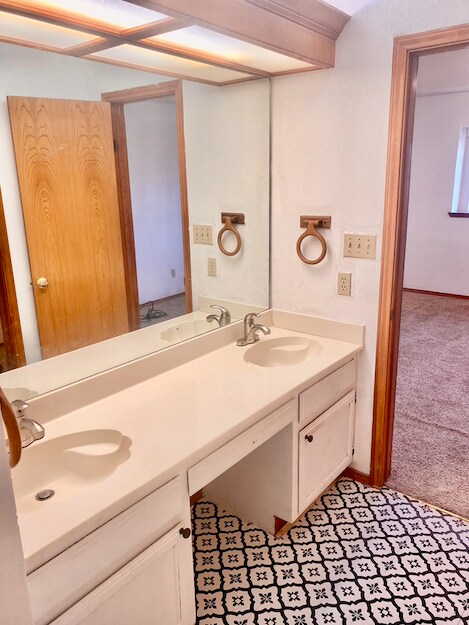 Building Photo - 1945 Zenaida Ave