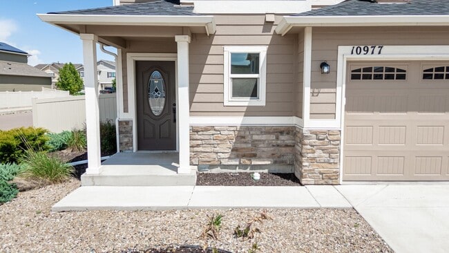 Building Photo - Beautiful 3-Bedroom Home in Ventana | Pool Community Near Fort Carson