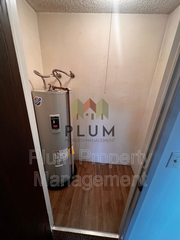 Building Photo - 1824 Phillips St