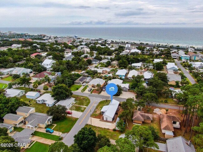 Building Photo - 307 Dolphin Dr