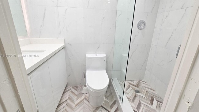 Building Photo - 250 174th St