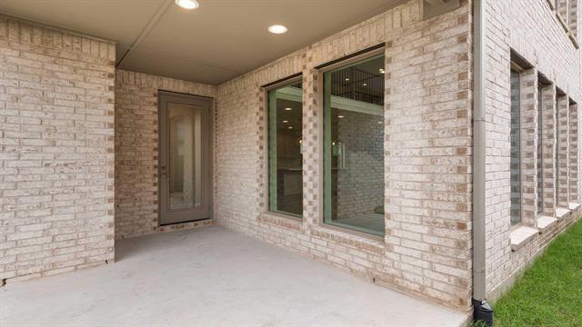 Building Photo - 2724 Biltmore Dr