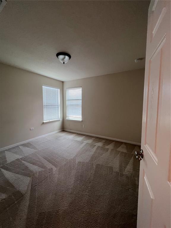 Building Photo - 1310 Oakcrest Ct