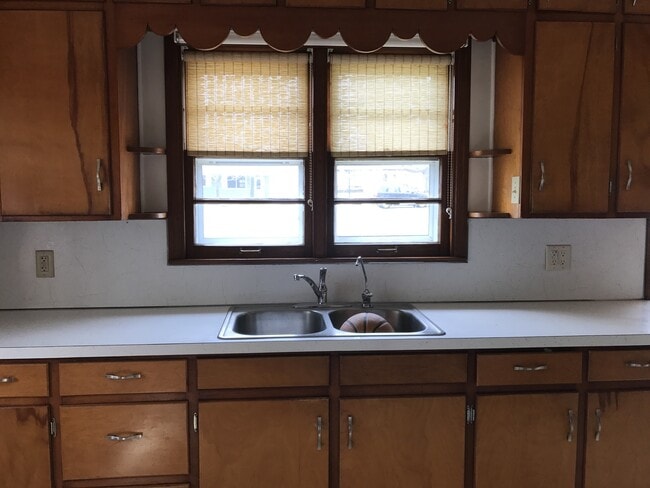 Building Photo - 3 bed 1.5 bath home in Coloma!