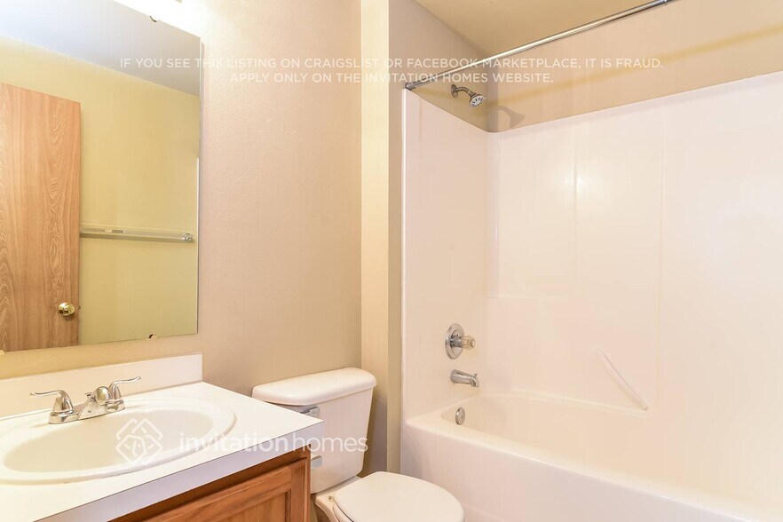 Building Photo - 14101 80th Ave Ct E