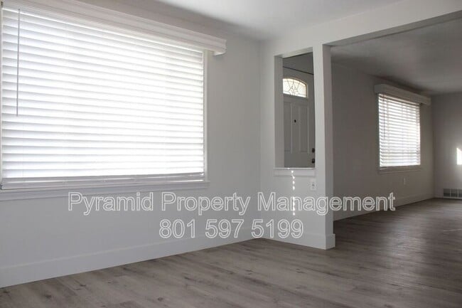 Building Photo - 760-762 N 100 W