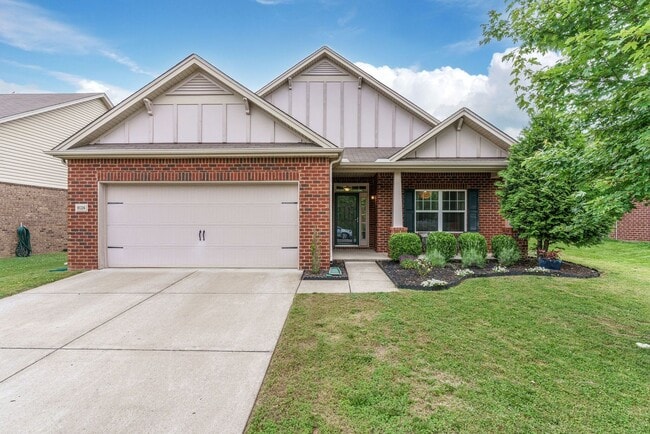 Primary Photo - 3 Bed, 2 Bath One Level Home w/ Hardwood T...