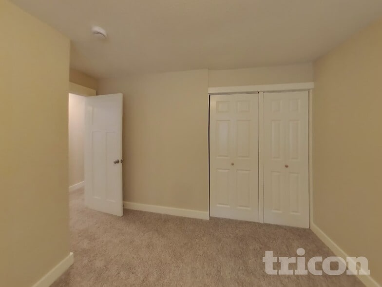 Building Photo - 4911 64th Ave W