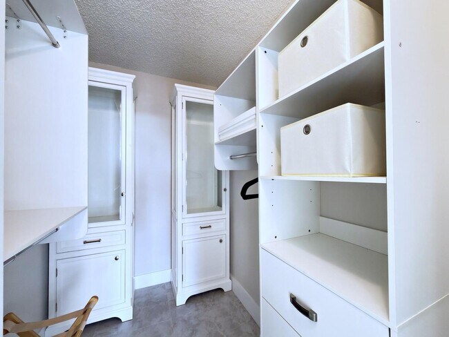 Building Photo - 3546 S Ocean Blvd