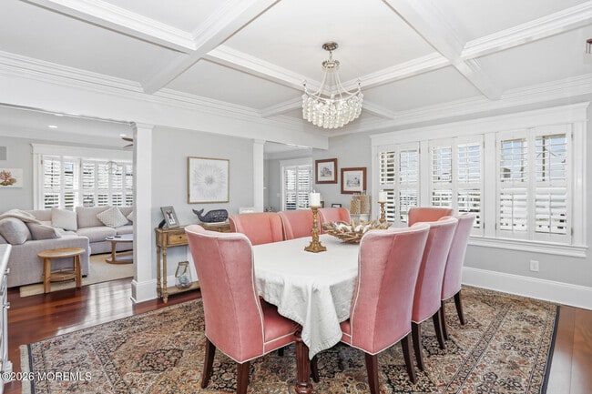 Building Photo - 565 Trout Ave