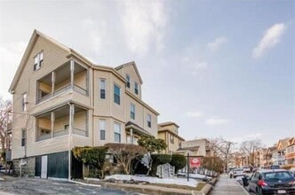 Building Photo - 27 Becket St