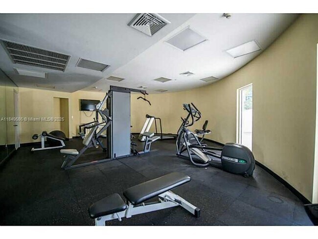 Building Photo - 5970 Indian Creek Dr
