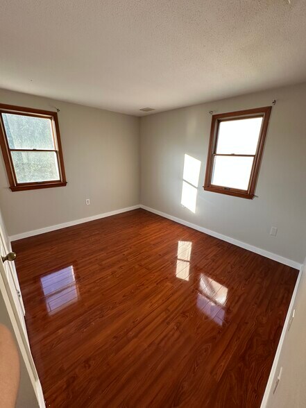 Building Photo - 62 Sprague St