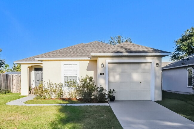 Building Photo - 192 Brookfall Dr