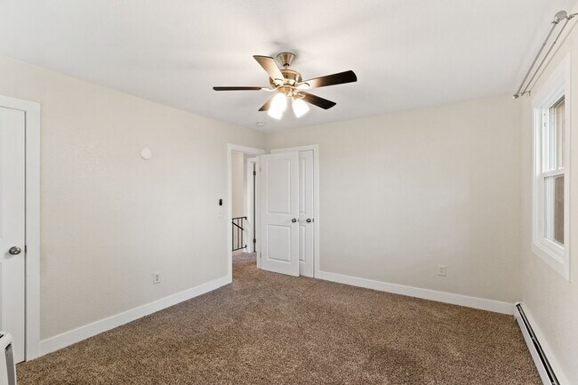 Building Photo - 2407 Virgo Dr