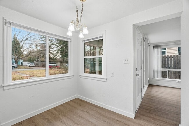 Building Photo - 1307 E Thurston Ave