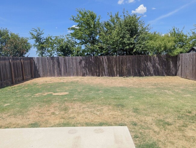 Building Photo - 6510 Routenburn St