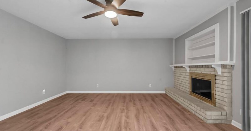 Building Photo - 2239 Fairgreen Dr